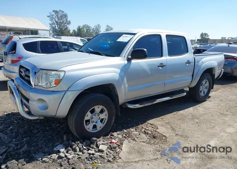 2005 Toyota Tacoma Prerunner V6 из США, поврежденный, VIN 3TMJU62NX5M006073